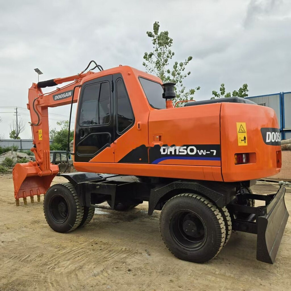 Doosan DH150W - Mobiele graafmachine: afbeelding 2 Doosan DH150W - Mobiele graafmachine: afbeelding 2