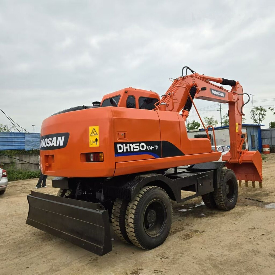 Doosan DH150W - Mobiele graafmachine: afbeelding 4 Doosan DH150W - Mobiele graafmachine: afbeelding 4