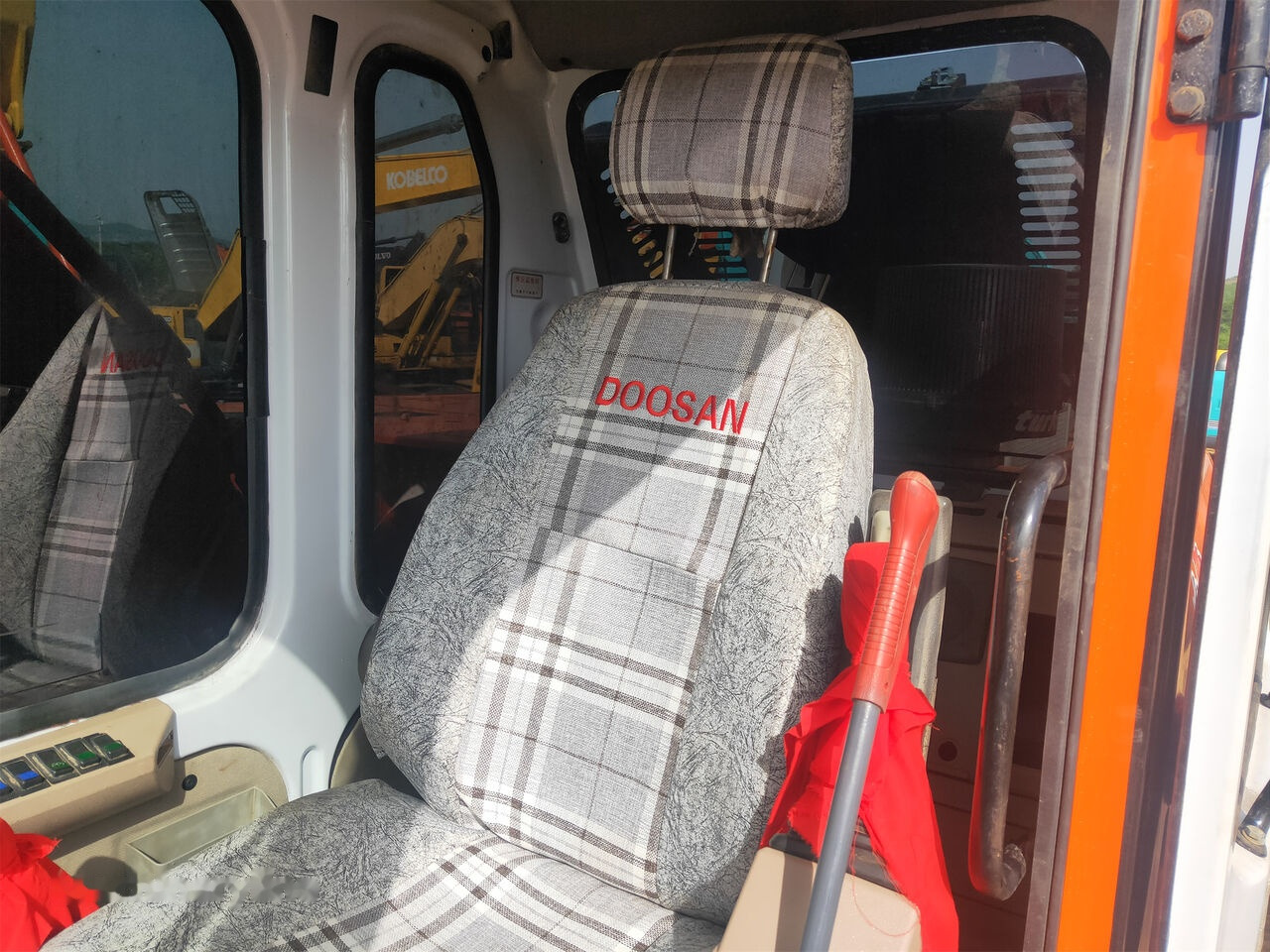 Doosan DH225LC-7 - Rupsgraafmachine: afbeelding 2 Doosan DH225LC-7 - Rupsgraafmachine: afbeelding 2