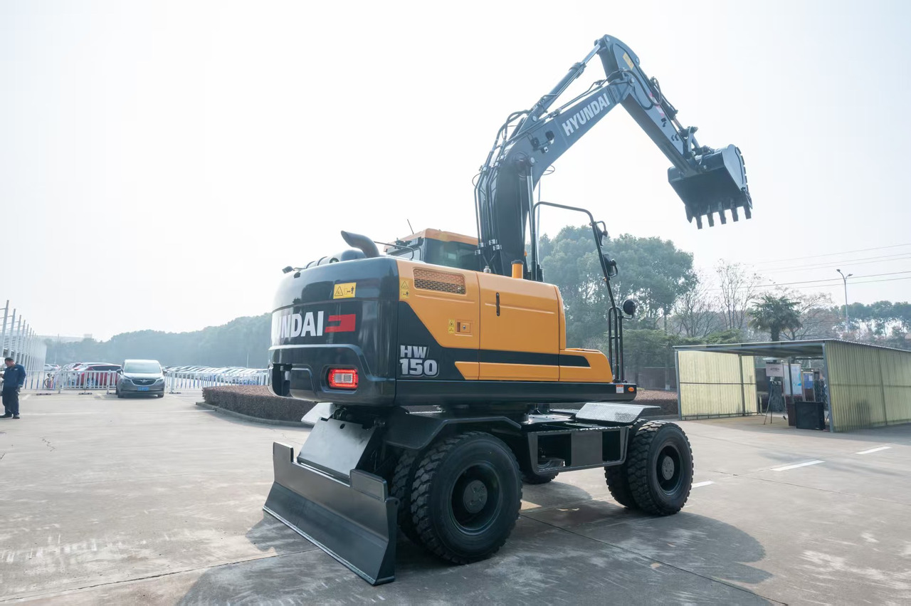 HYUNDAI HW150 - Mobiele graafmachine: afbeelding 1 HYUNDAI HW150 - Mobiele graafmachine: afbeelding 1