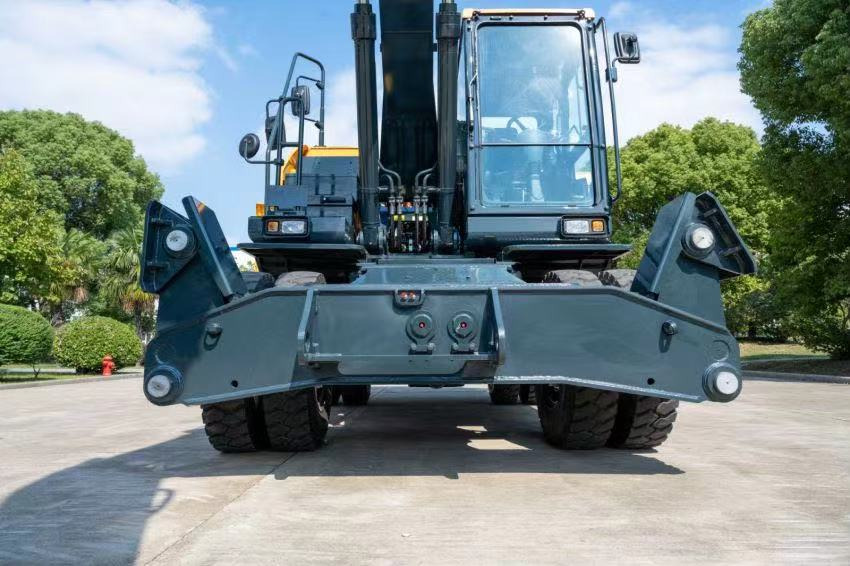 HYUNDAI HW210 - Mobiele graafmachine: afbeelding 4 HYUNDAI HW210 - Mobiele graafmachine: afbeelding 4