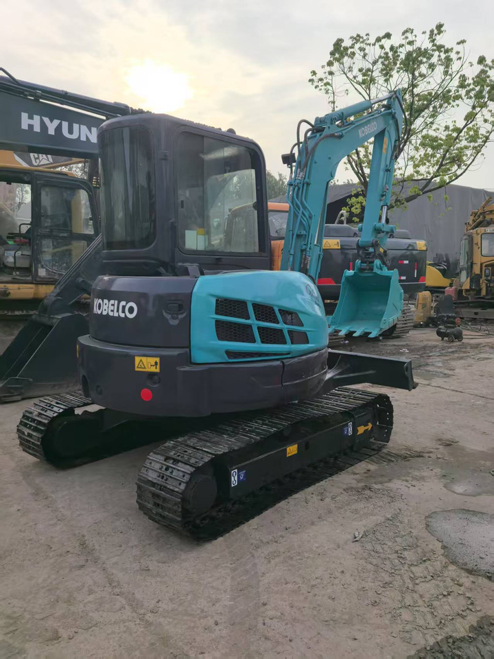 KOBELCO SK55SR - Minigraafmachine: afbeelding 1 KOBELCO SK55SR - Minigraafmachine: afbeelding 1