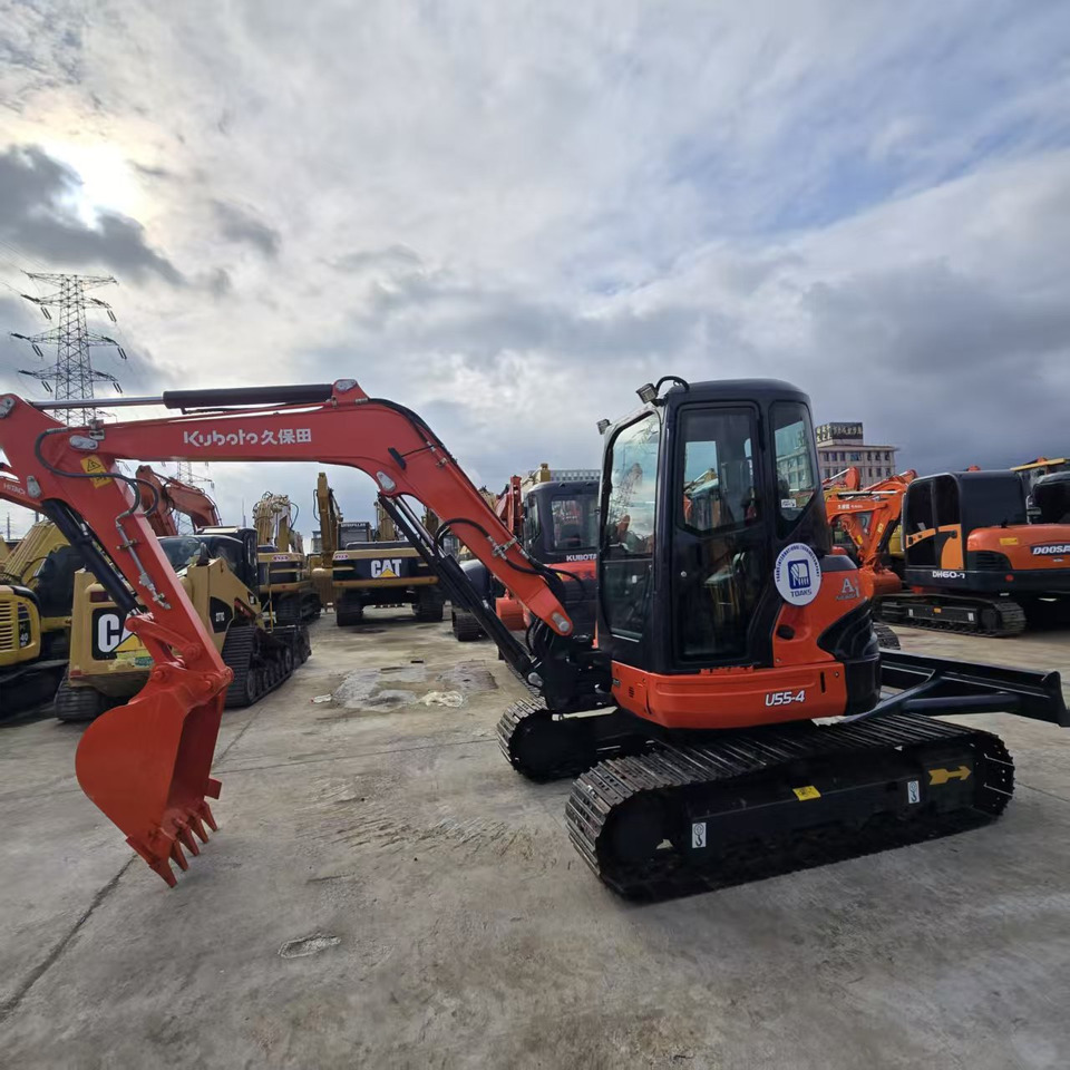 KUBOTA U55-4 - Minigraafmachine: afbeelding 1 KUBOTA U55-4 - Minigraafmachine: afbeelding 1