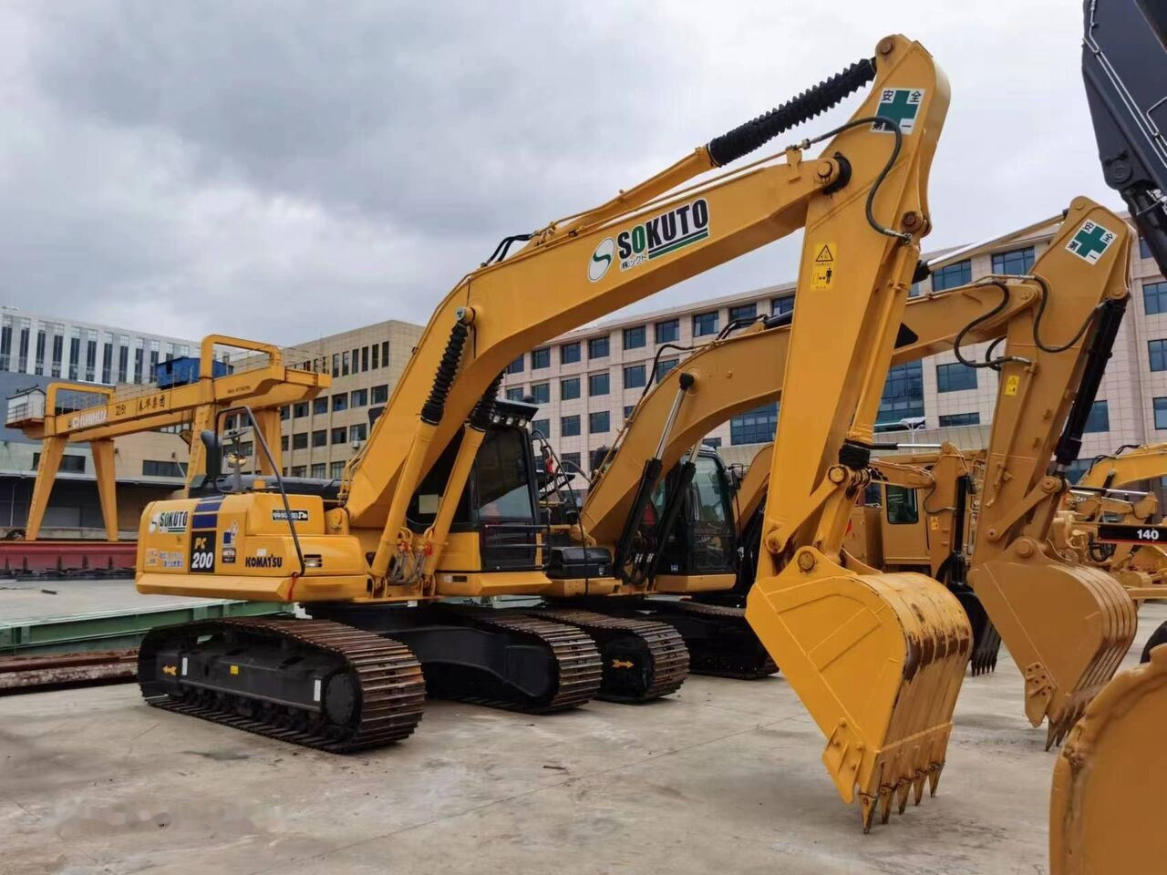 Komatsu PC200-8 - Rupsgraafmachine: afbeelding 3 Komatsu PC200-8 - Rupsgraafmachine: afbeelding 3