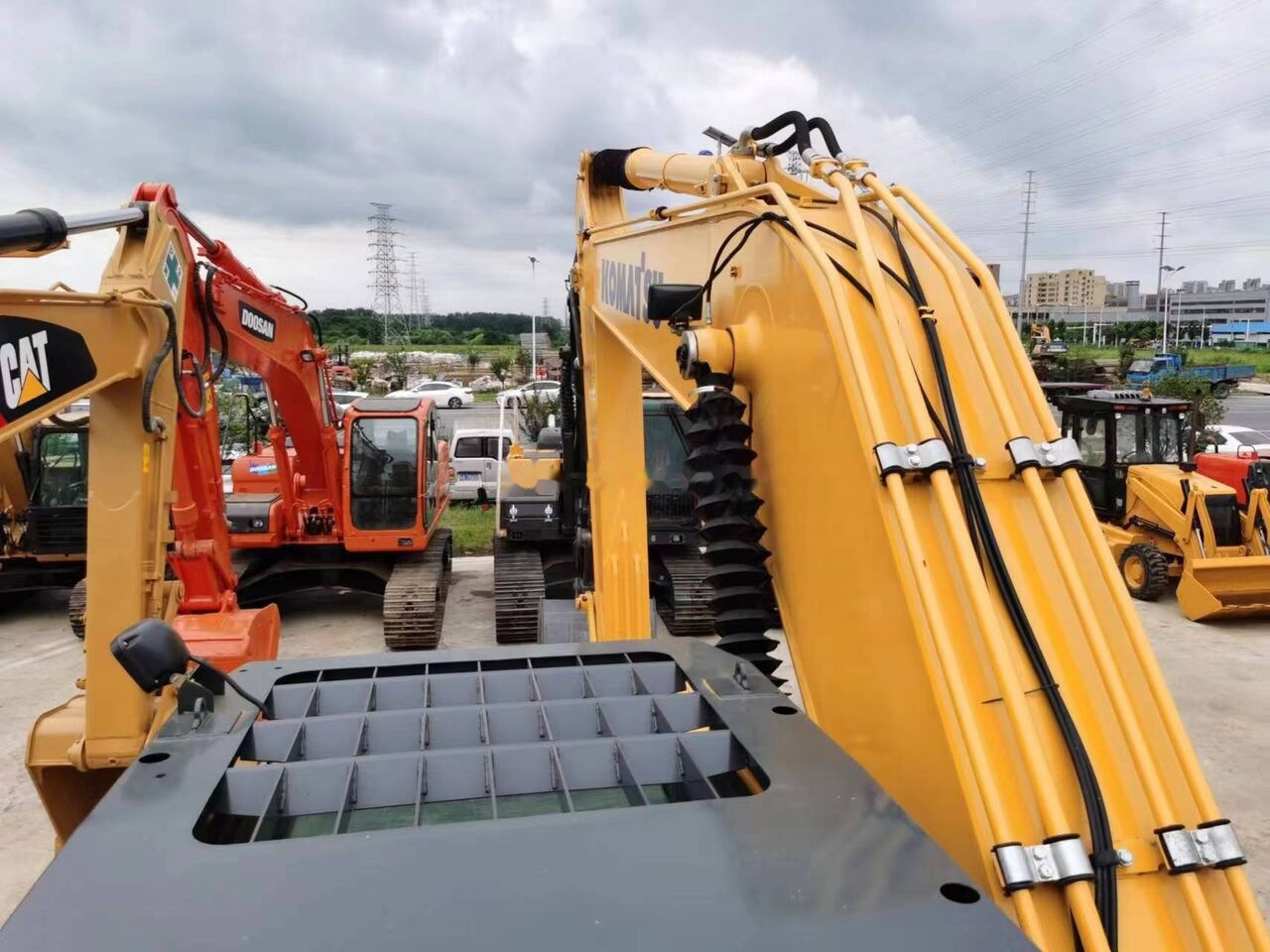 Komatsu PC200-8 - Rupsgraafmachine: afbeelding 5 Komatsu PC200-8 - Rupsgraafmachine: afbeelding 5