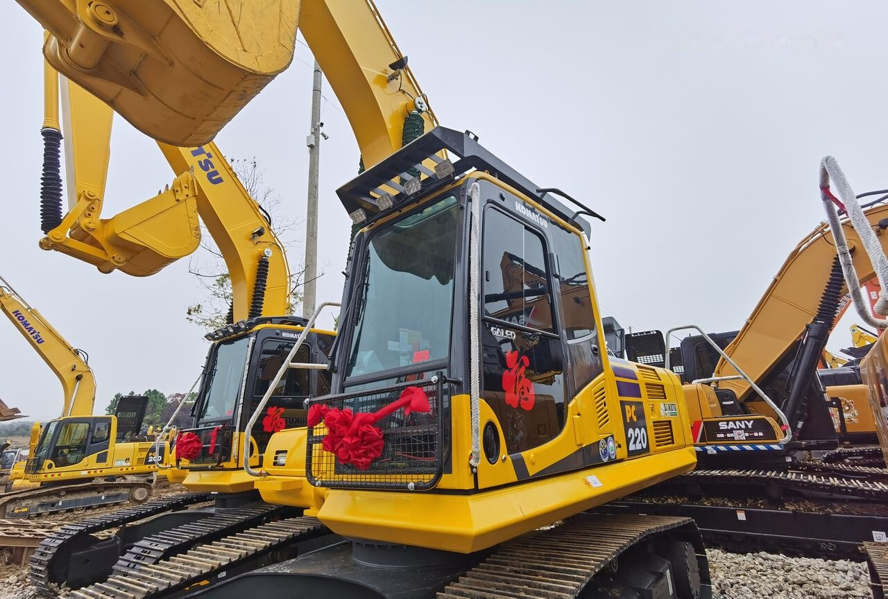 Komatsu PC220-8 - Rupsgraafmachine: afbeelding 3 Komatsu PC220-8 - Rupsgraafmachine: afbeelding 3