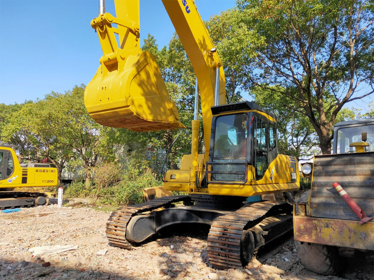 Komatsu PC300-7 - Rupsgraafmachine: afbeelding 4 Komatsu PC300-7 - Rupsgraafmachine: afbeelding 4