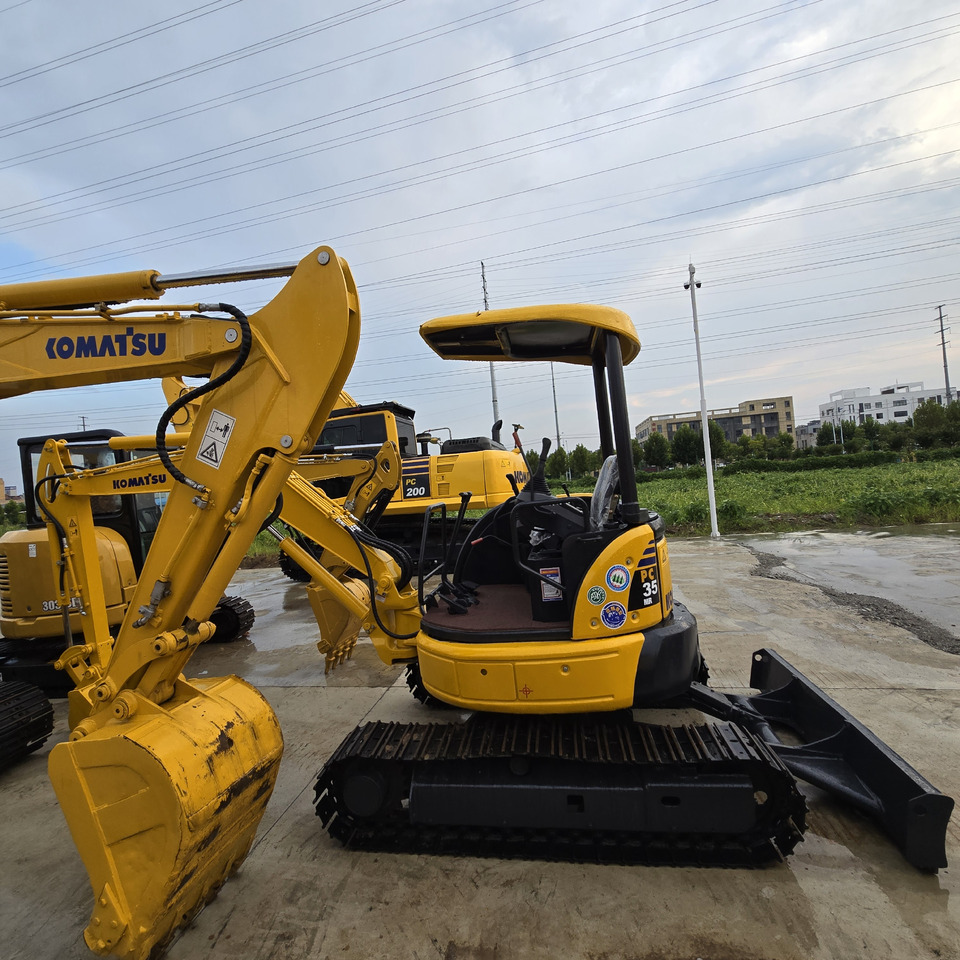 Komatsu PC35MR - Minigraafmachine: afbeelding 2 Komatsu PC35MR - Minigraafmachine: afbeelding 2