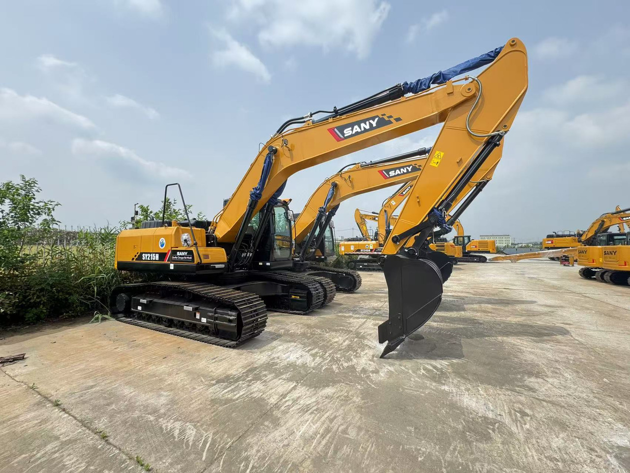 SANY SY215H - Rupsgraafmachine: afbeelding 2 SANY SY215H - Rupsgraafmachine: afbeelding 2