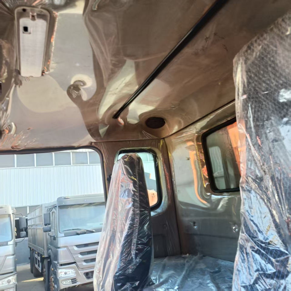 Kipper vrachtwagen SINOTRUK HOHAN 6x4: afbeelding 9