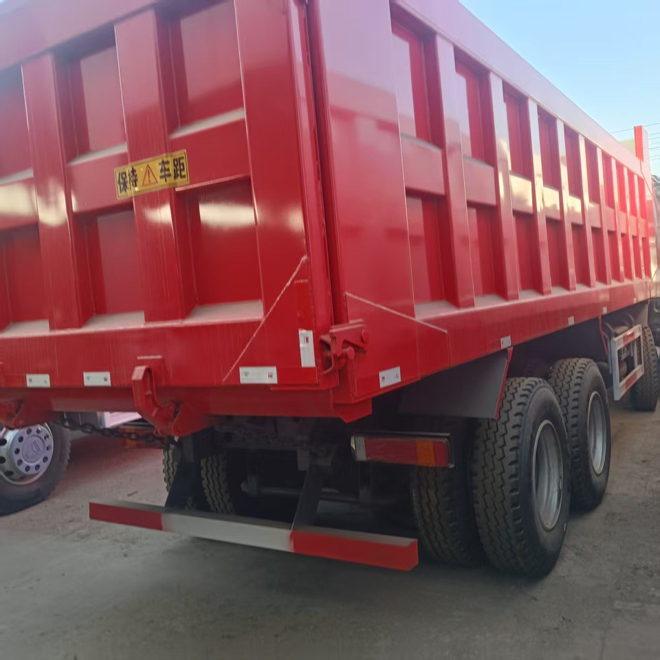 SINOTRUK HOWO 8x4 - Kipper vrachtwagen: afbeelding 5 SINOTRUK HOWO 8x4 - Kipper vrachtwagen: afbeelding 5