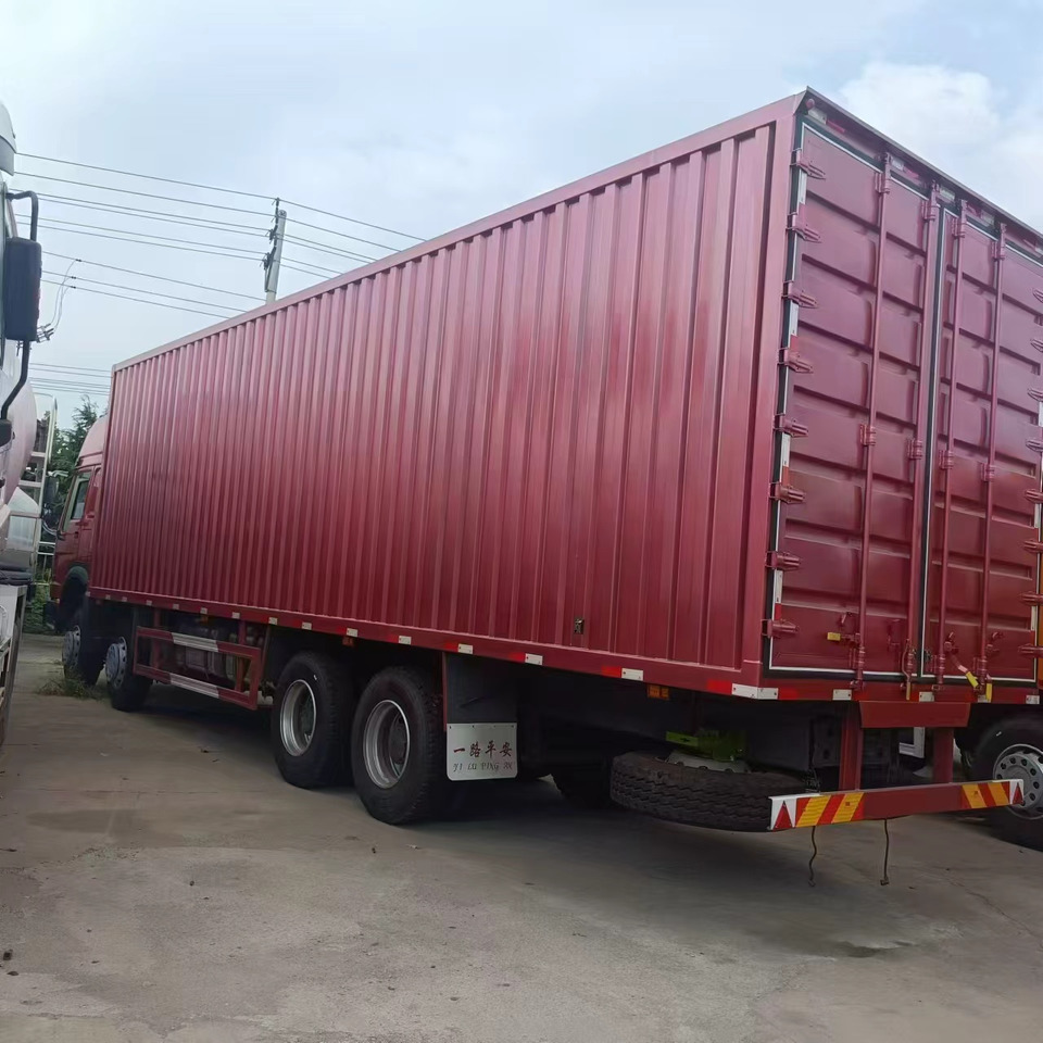 SINOTRUK HOWO - Bakwagen: afbeelding 3 SINOTRUK HOWO - Bakwagen: afbeelding 3
