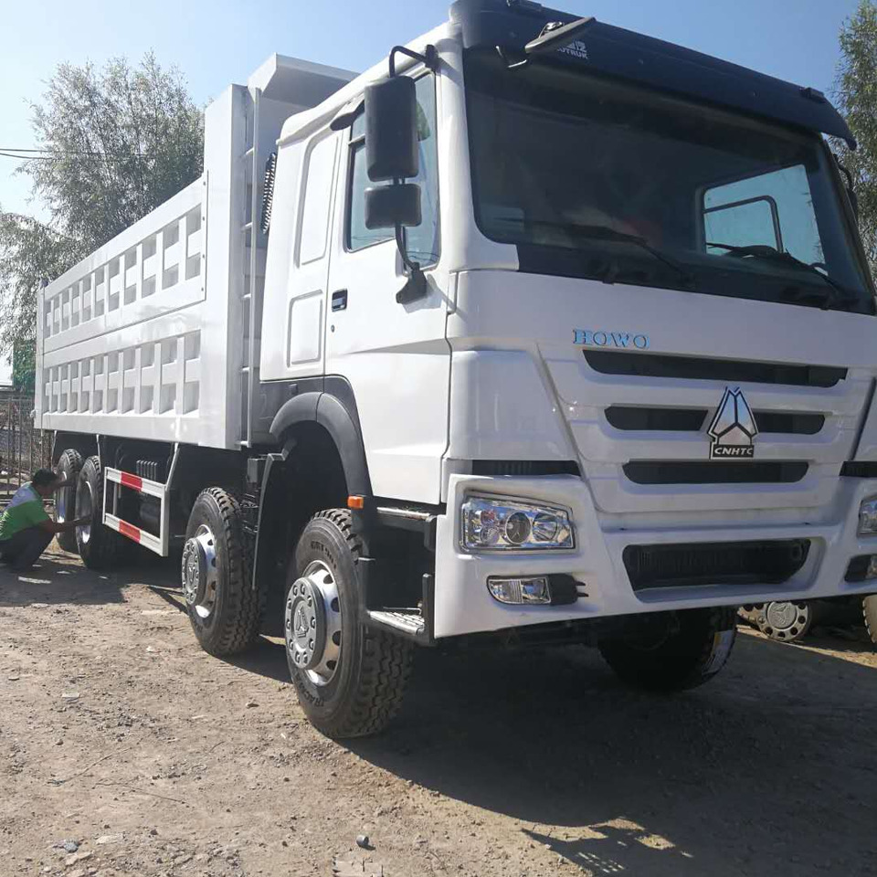 SINOTRUK HOWO - Kipper vrachtwagen: afbeelding 4 SINOTRUK HOWO - Kipper vrachtwagen: afbeelding 4