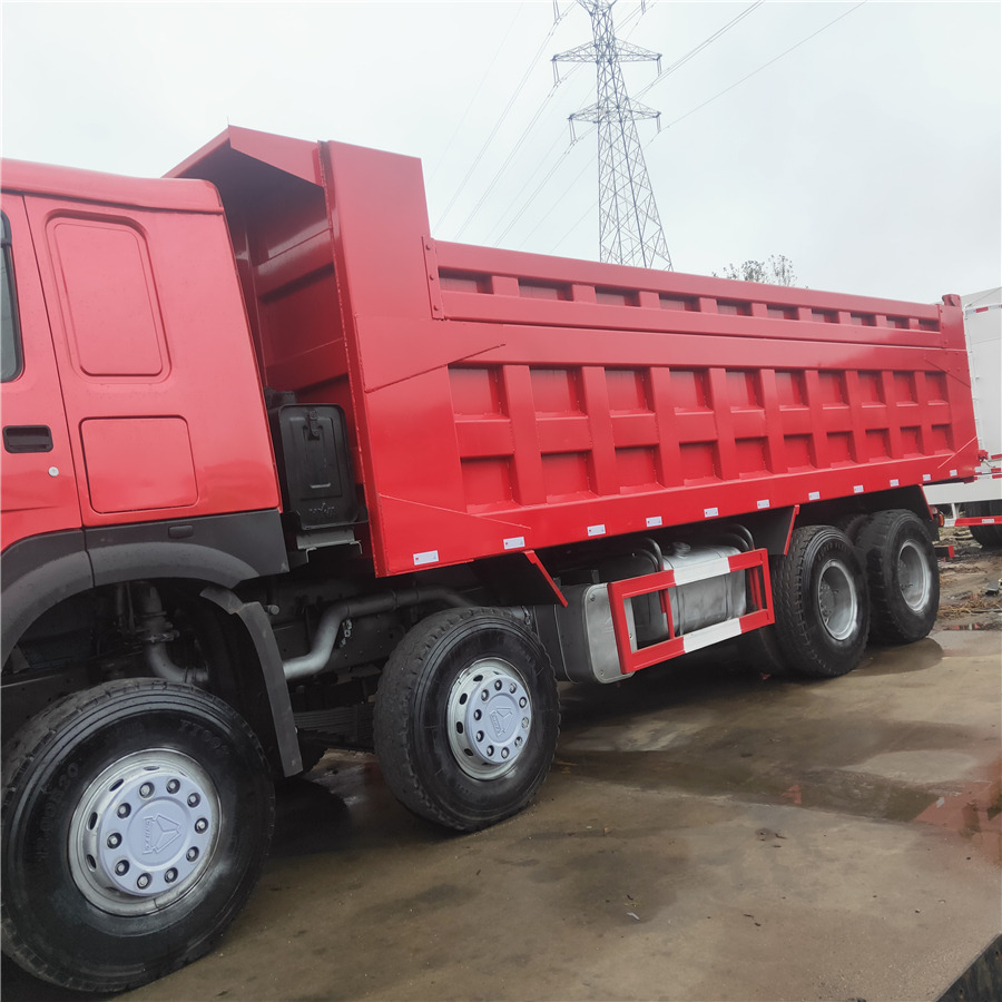 SINOTRUK HOWO - Kipper vrachtwagen: afbeelding 3 SINOTRUK HOWO - Kipper vrachtwagen: afbeelding 3