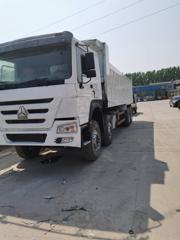 SINOTRUK HOWO - Kipper vrachtwagen: afbeelding 2 SINOTRUK HOWO - Kipper vrachtwagen: afbeelding 2