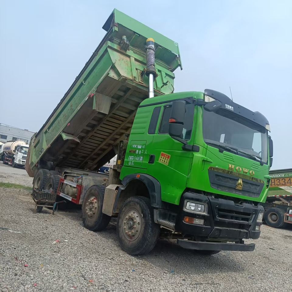 SINOTRUK HOWO - Kipper vrachtwagen: afbeelding 3 SINOTRUK HOWO - Kipper vrachtwagen: afbeelding 3