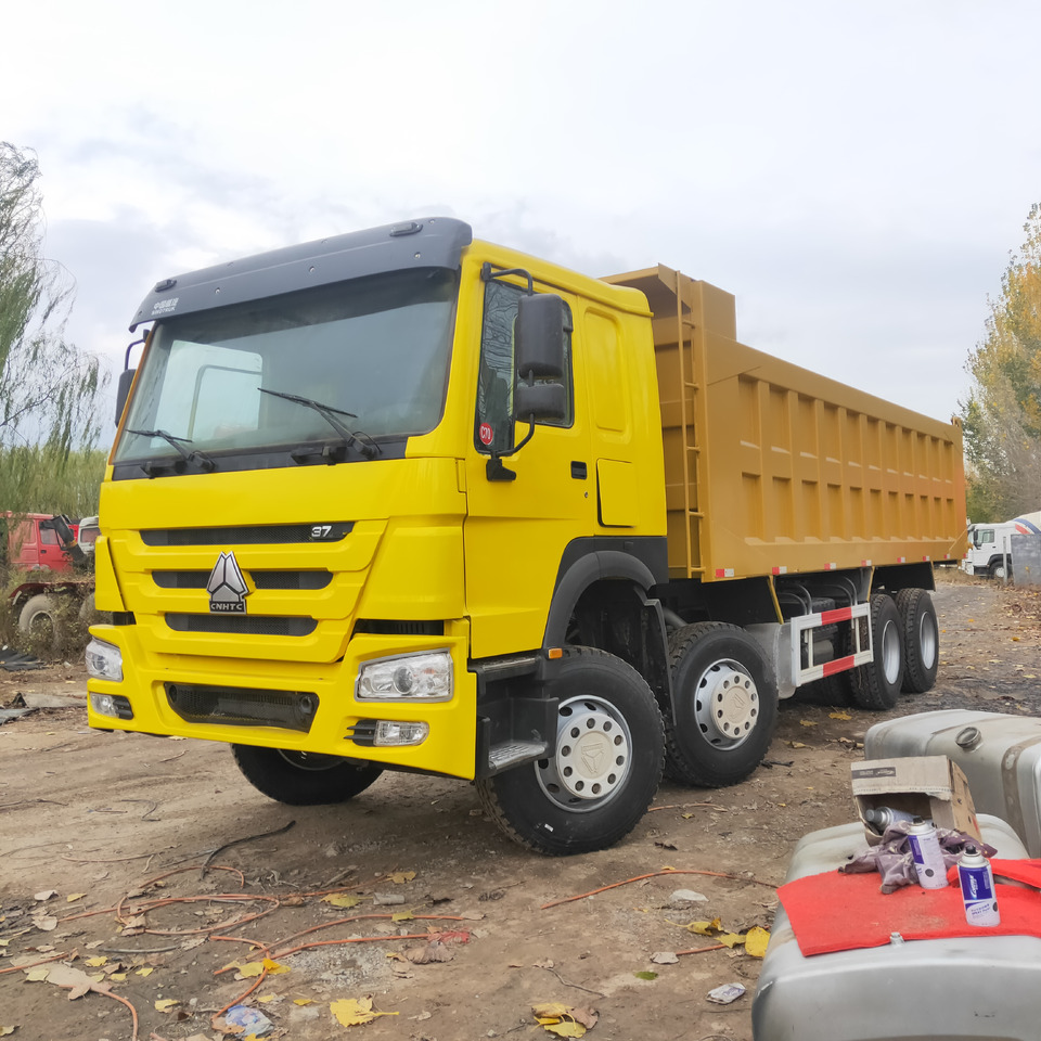 SINOTRUK HOWO - Kipper vrachtwagen: afbeelding 3 SINOTRUK HOWO - Kipper vrachtwagen: afbeelding 3