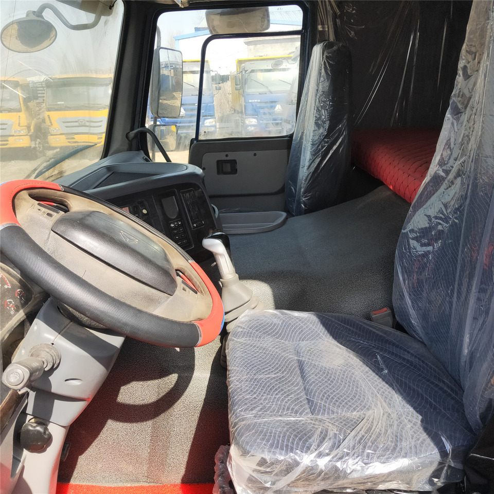 SINOTRUK HOWO - Kipper vrachtwagen: afbeelding 2 SINOTRUK HOWO - Kipper vrachtwagen: afbeelding 2