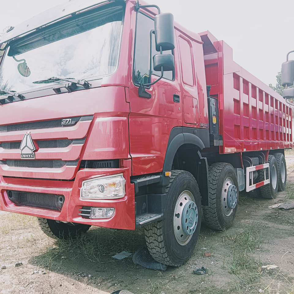 SINOTRUK HOWO - Kipper vrachtwagen: afbeelding 4 SINOTRUK HOWO - Kipper vrachtwagen: afbeelding 4