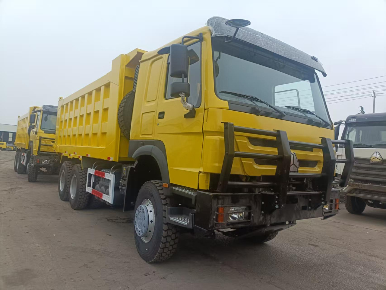 SINOTRUK HOWO - Kipper vrachtwagen: afbeelding 5 SINOTRUK HOWO - Kipper vrachtwagen: afbeelding 5