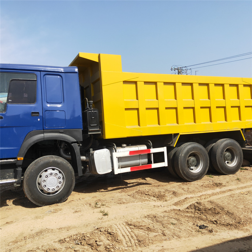 SINOTRUK HOWO - Kipper vrachtwagen: afbeelding 1 SINOTRUK HOWO - Kipper vrachtwagen: afbeelding 1