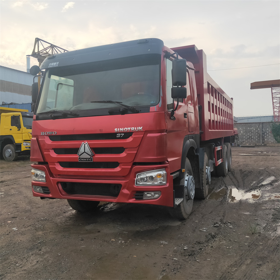 SINOTRUK HOWO - Kipper vrachtwagen: afbeelding 1 SINOTRUK HOWO - Kipper vrachtwagen: afbeelding 1