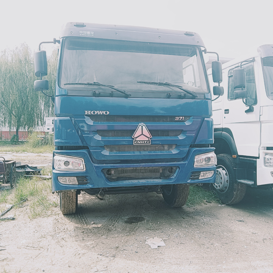 SINOTRUK HOWO - Kipper vrachtwagen: afbeelding 2 SINOTRUK HOWO - Kipper vrachtwagen: afbeelding 2