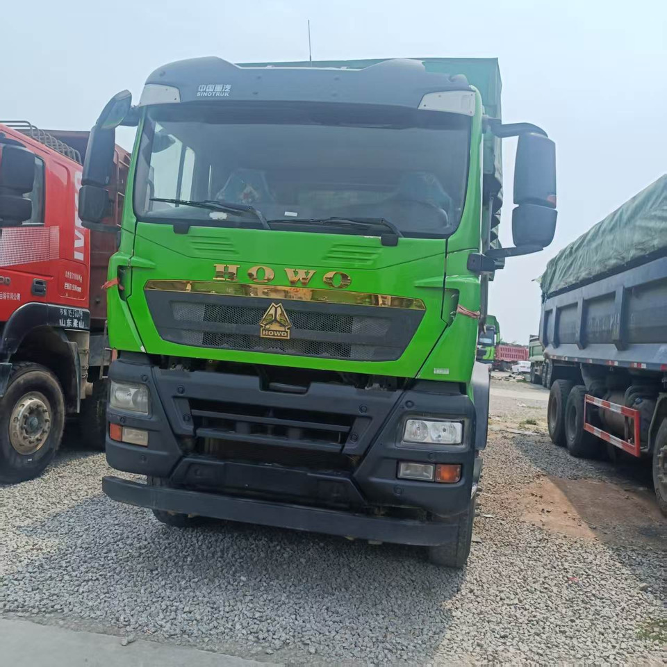 SINOTRUK HOWO - Kipper vrachtwagen: afbeelding 2 SINOTRUK HOWO - Kipper vrachtwagen: afbeelding 2