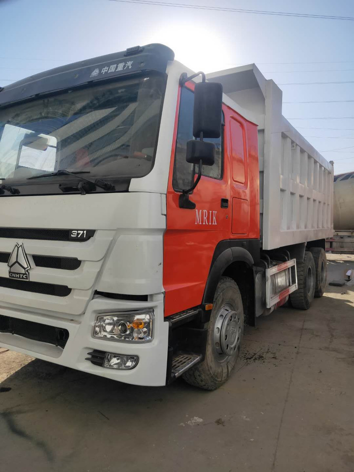 SINOTRUK HOWO - Kipper vrachtwagen: afbeelding 3 SINOTRUK HOWO - Kipper vrachtwagen: afbeelding 3