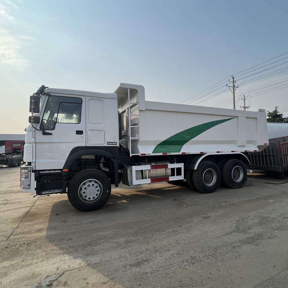 SINOTRUK HOWO - Bakwagen: afbeelding 5 SINOTRUK HOWO - Bakwagen: afbeelding 5