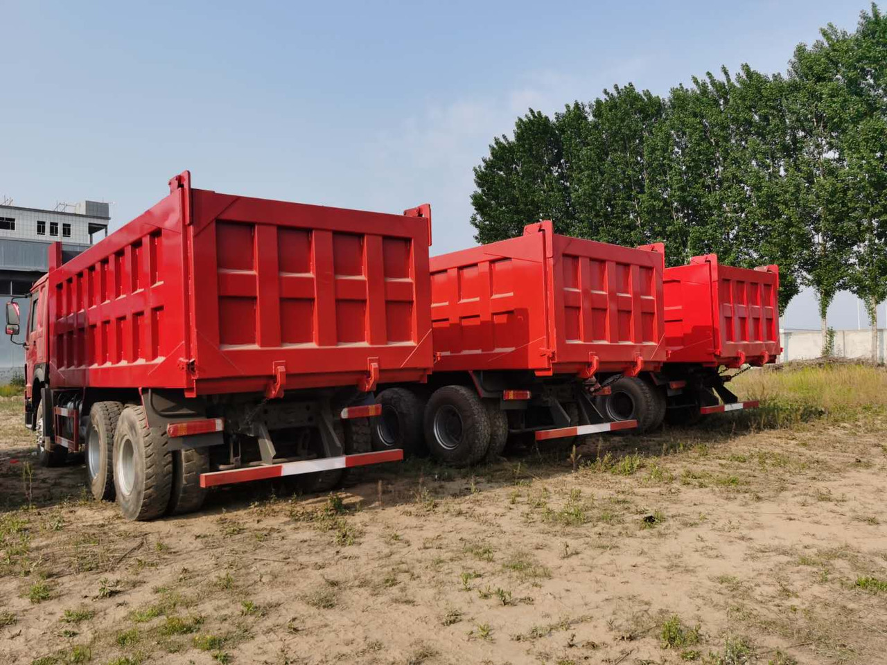 SINOTRUK HOWO - Kipper vrachtwagen: afbeelding 4 SINOTRUK HOWO - Kipper vrachtwagen: afbeelding 4