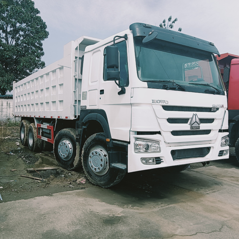 SINOTRUK HOWO - Kipper vrachtwagen: afbeelding 1 SINOTRUK HOWO - Kipper vrachtwagen: afbeelding 1