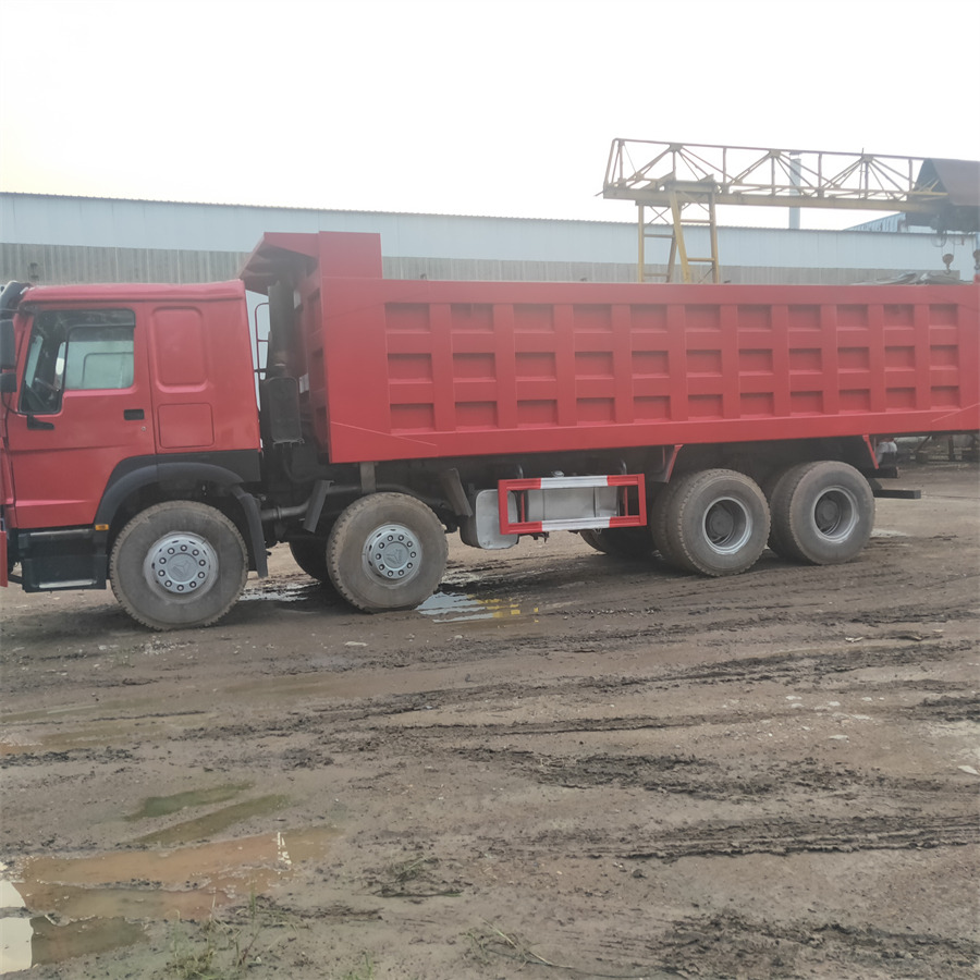 SINOTRUK HOWO - Kipper vrachtwagen: afbeelding 3 SINOTRUK HOWO - Kipper vrachtwagen: afbeelding 3