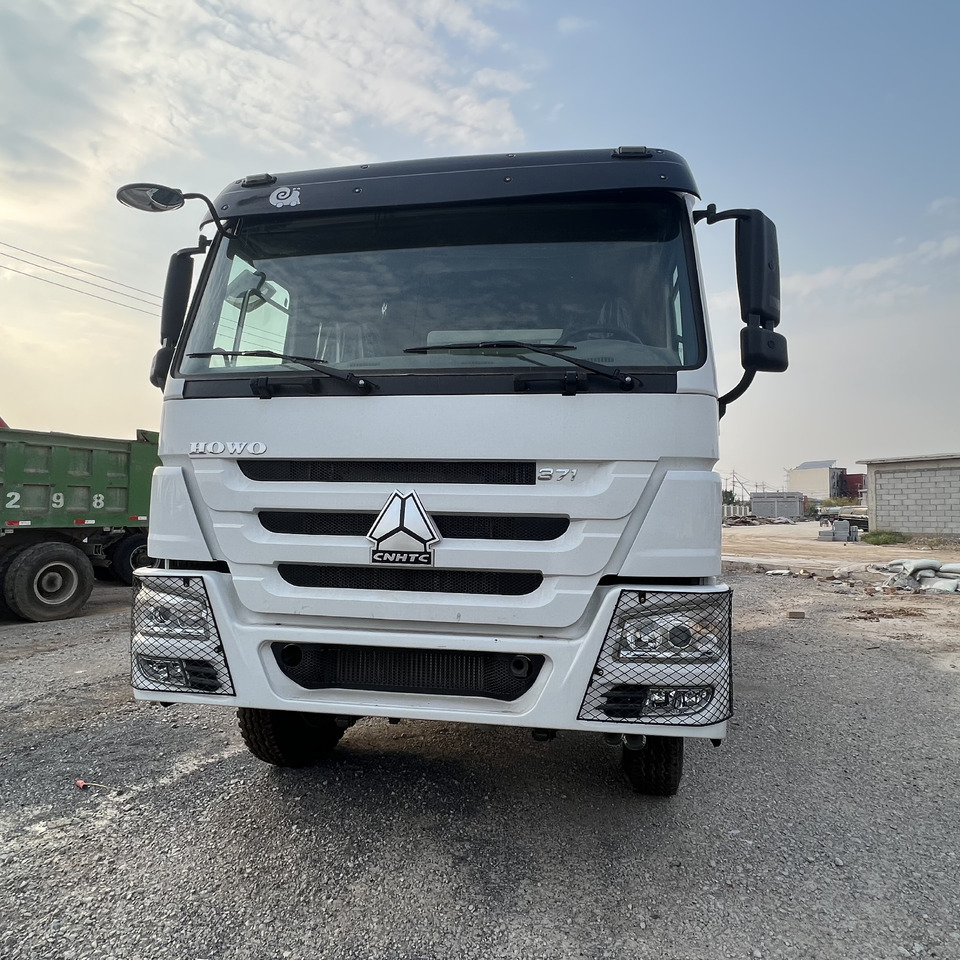 SINOTRUK HOWO - Bakwagen: afbeelding 3 SINOTRUK HOWO - Bakwagen: afbeelding 3