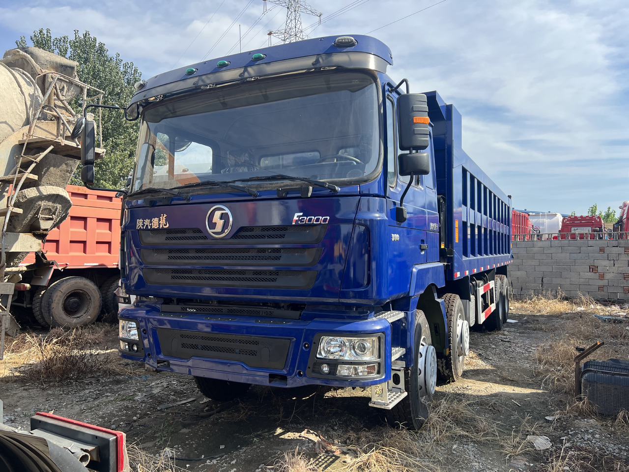 Shacman F3000 8x4 - Kipper vrachtwagen: afbeelding 2 Shacman F3000 8x4 - Kipper vrachtwagen: afbeelding 2
