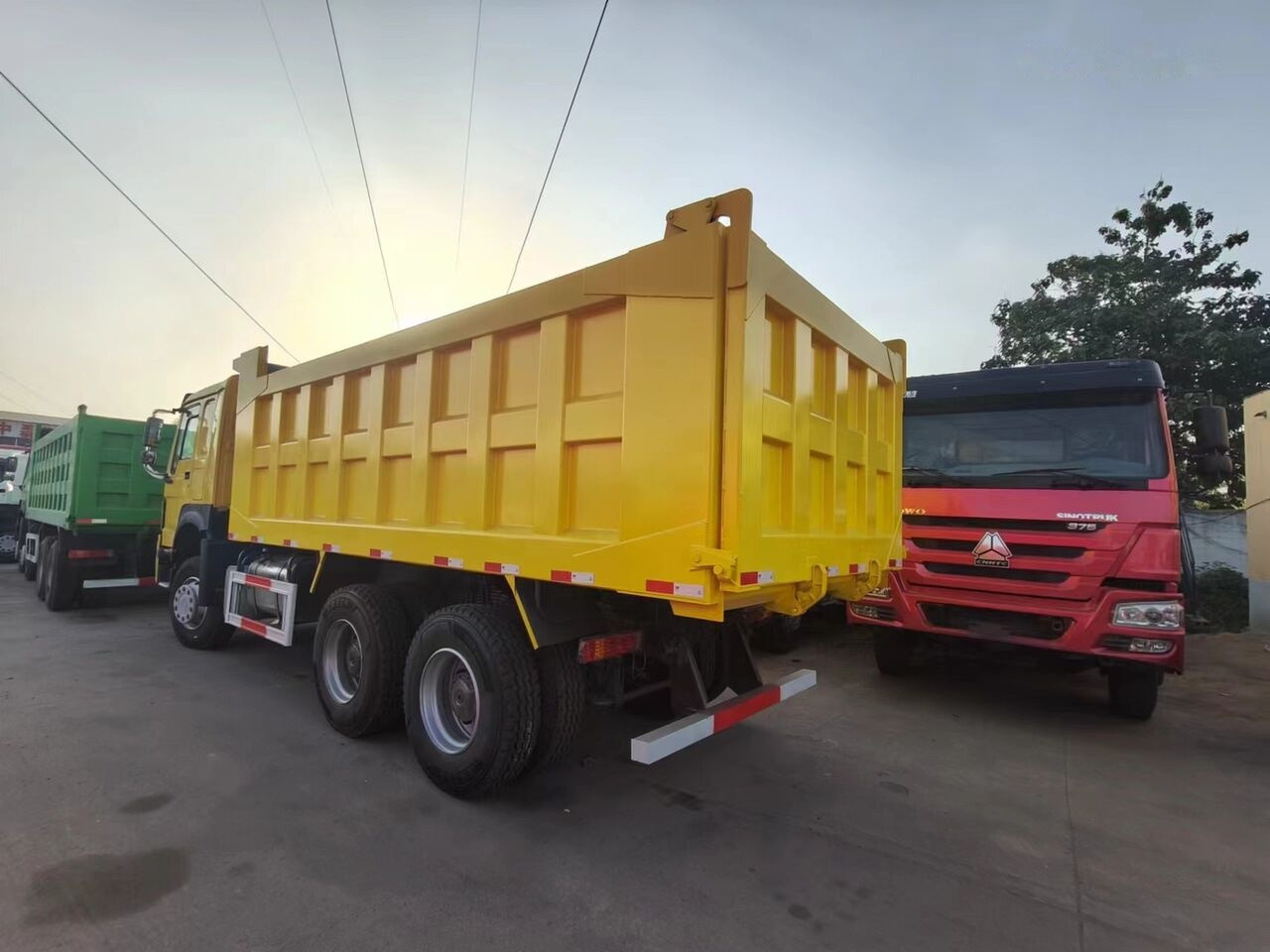 Sinotruk Howo 375 - Kipper vrachtwagen: afbeelding 2 Sinotruk Howo 375 - Kipper vrachtwagen: afbeelding 2