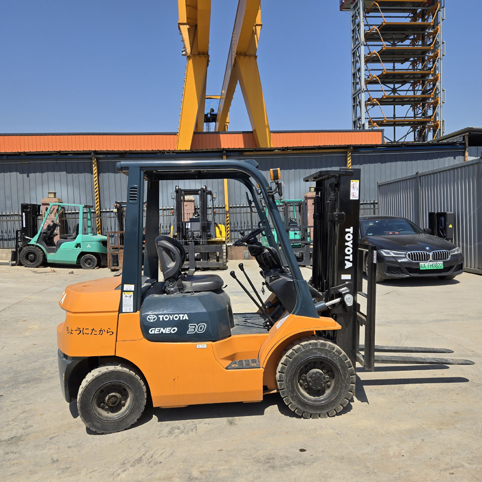 Toyota FD30 - Diesel heftruck: afbeelding 5 Toyota FD30 - Diesel heftruck: afbeelding 5