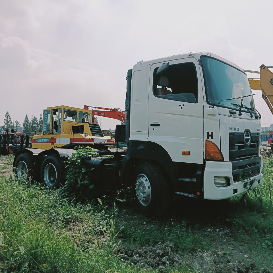 HINO 700 - Trekker: afbeelding 4 HINO 700 - Trekker: afbeelding 4