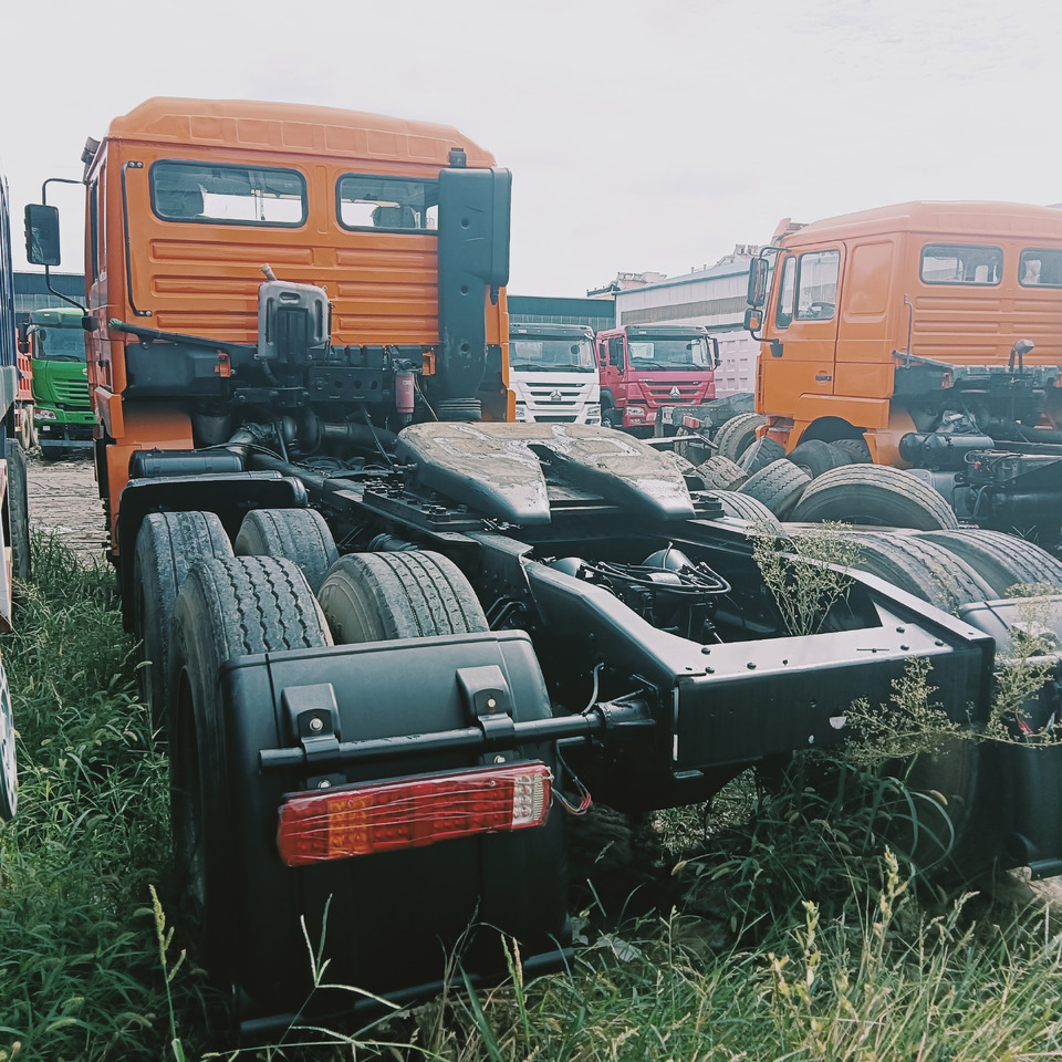 SHACMAN F3000 - Trekker: afbeelding 5 SHACMAN F3000 - Trekker: afbeelding 5