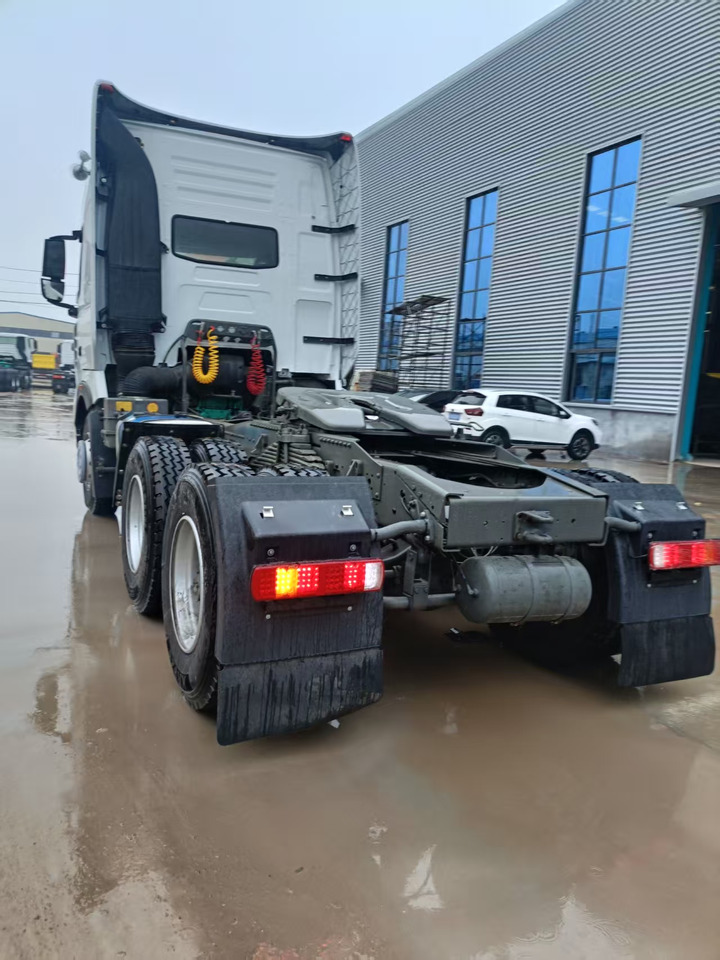 SINOTRUK HOWO - Trekker: afbeelding 5 SINOTRUK HOWO - Trekker: afbeelding 5