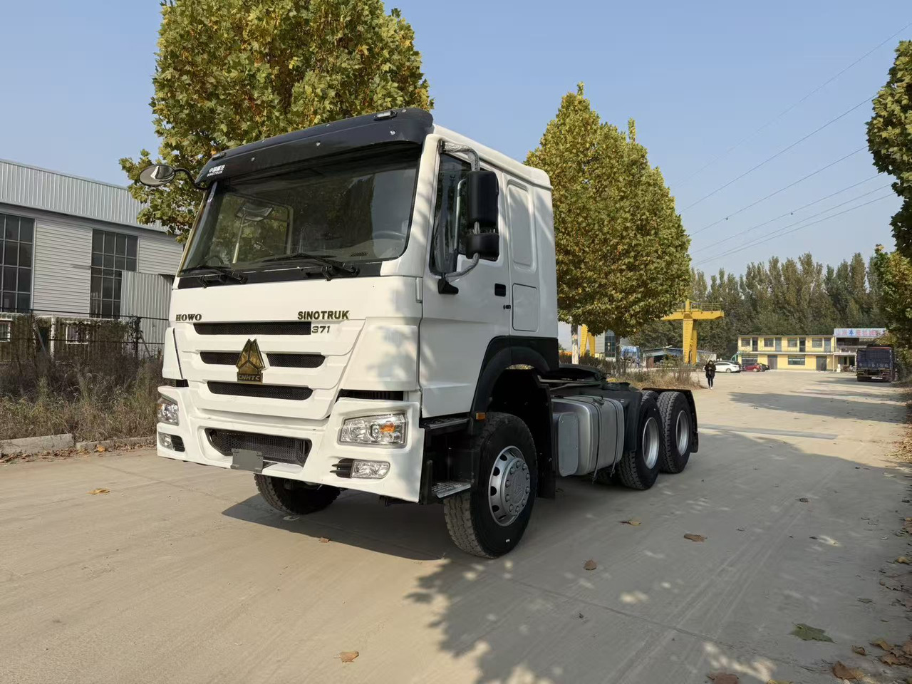 SINOTRUK Howo tractor head - Trekker: afbeelding 1 SINOTRUK Howo tractor head - Trekker: afbeelding 1