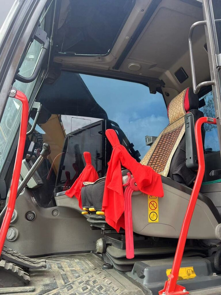 Volvo EC300D - Rupsgraafmachine: afbeelding 2 Volvo EC300D - Rupsgraafmachine: afbeelding 2