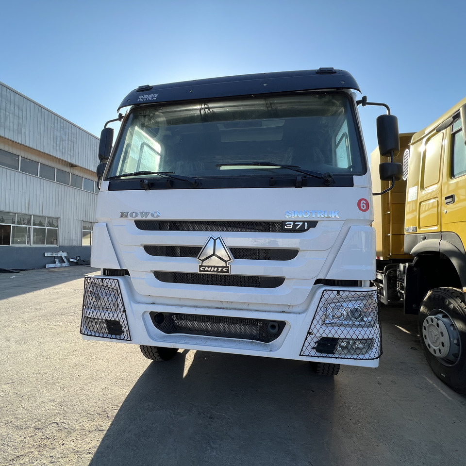SINOTRUK HOWO - Vrachtwagen: afbeelding 5 SINOTRUK HOWO - Vrachtwagen: afbeelding 5