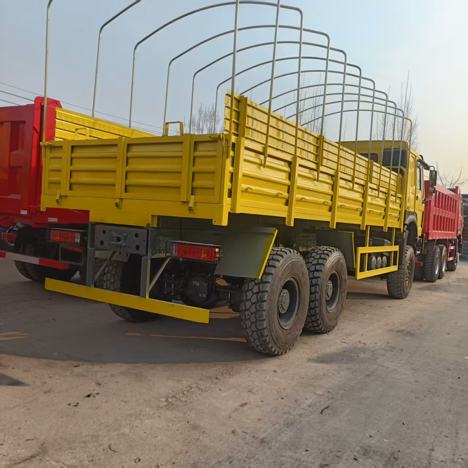 SINOTRUK HOWO - Vrachtwagen: afbeelding 3 SINOTRUK HOWO - Vrachtwagen: afbeelding 3