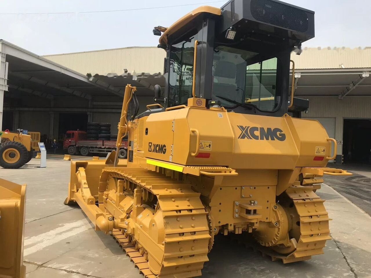 Bulldozer XCMG D170: afbeelding 9