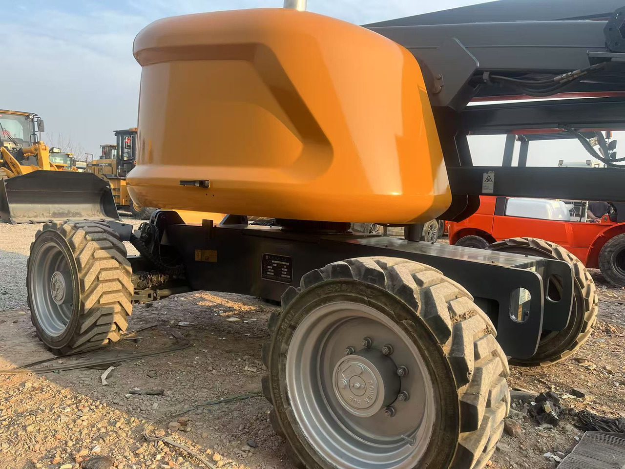 XCMG GTBZ14 aerial platform - Vrachtwagen hoogwerker: afbeelding 4 XCMG GTBZ14 aerial platform - Vrachtwagen hoogwerker: afbeelding 4