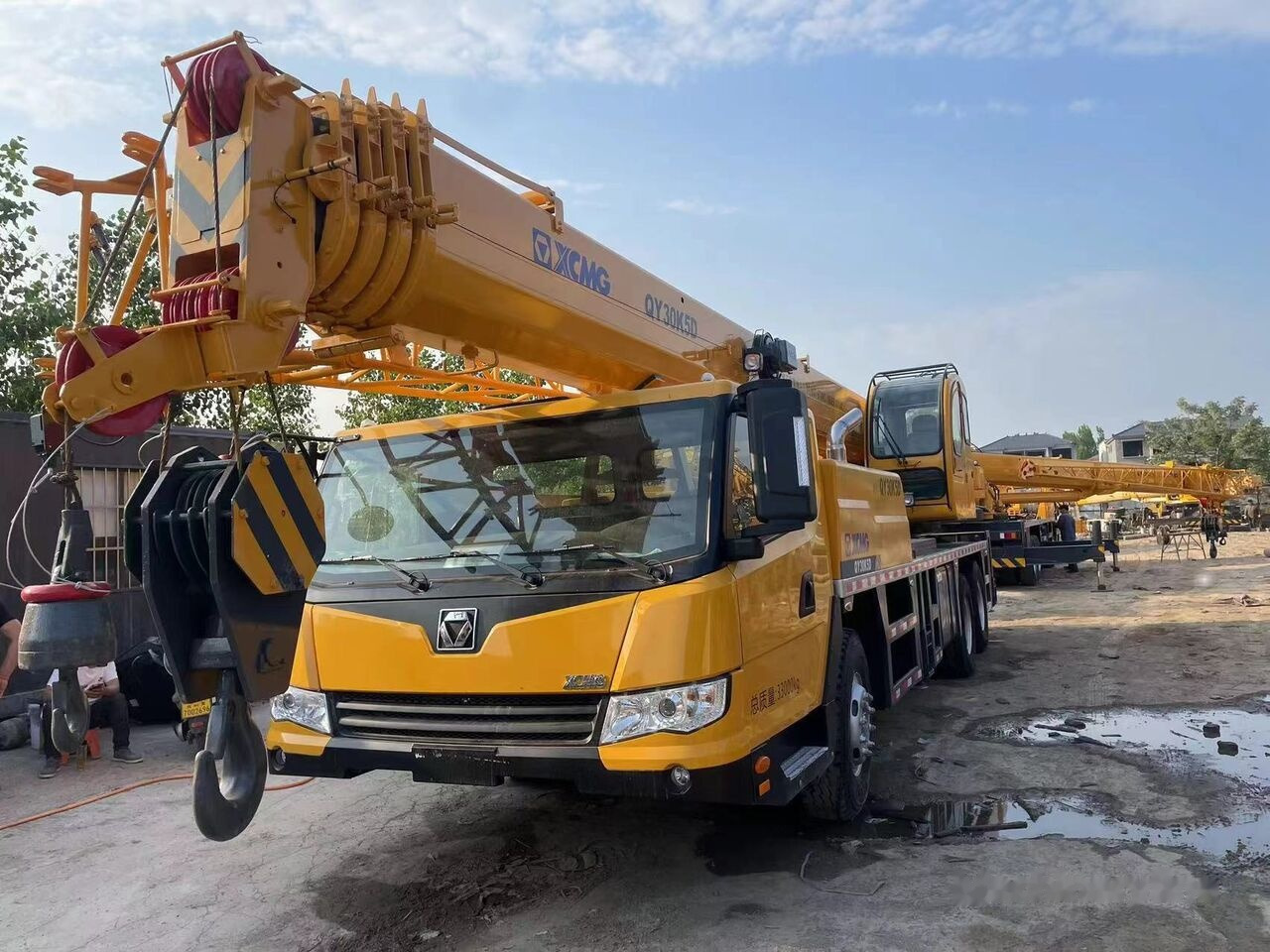 XCMG QY30K - Mobiele kraan: afbeelding 1 XCMG QY30K - Mobiele kraan: afbeelding 1