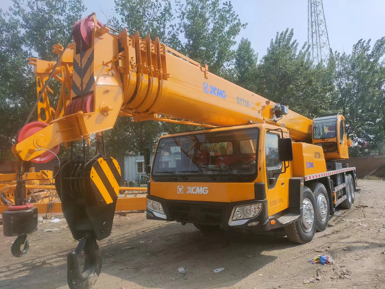 XCMG QY70K - Mobiele kraan: afbeelding 1 XCMG QY70K - Mobiele kraan: afbeelding 1