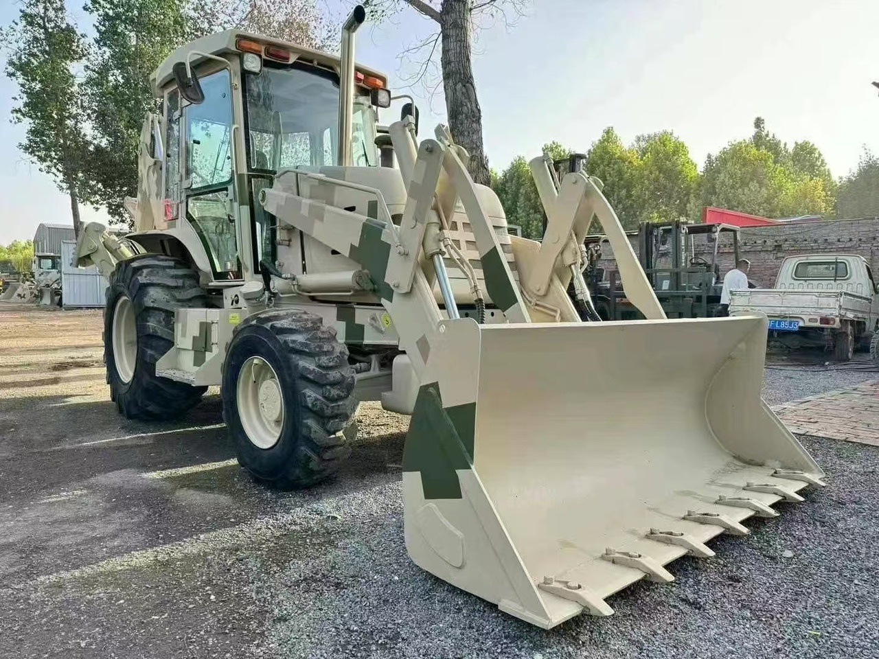 XCMG XT870K - Graaflaadmachine: afbeelding 2 XCMG XT870K - Graaflaadmachine: afbeelding 2