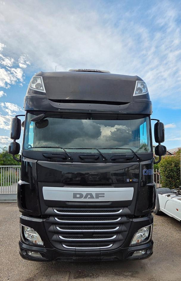 Cabina per DAF XF 106 Super Space - Cabine voor Vrachtwagen: afbeelding 3 Cabina per DAF XF 106 Super Space - Cabine voor Vrachtwagen: afbeelding 3